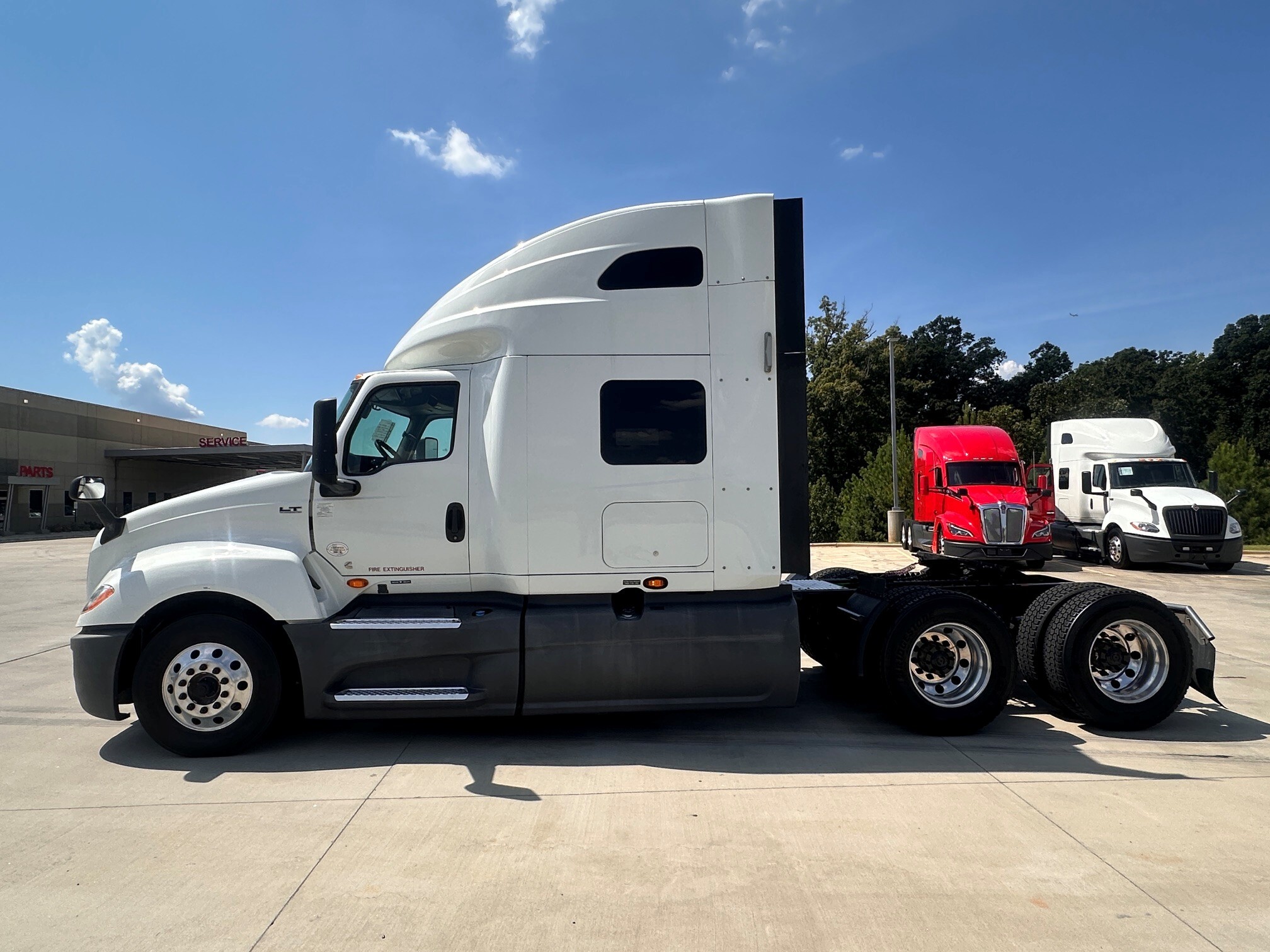 2021 INTERNATIONAL LT625 in Charlotte, NC