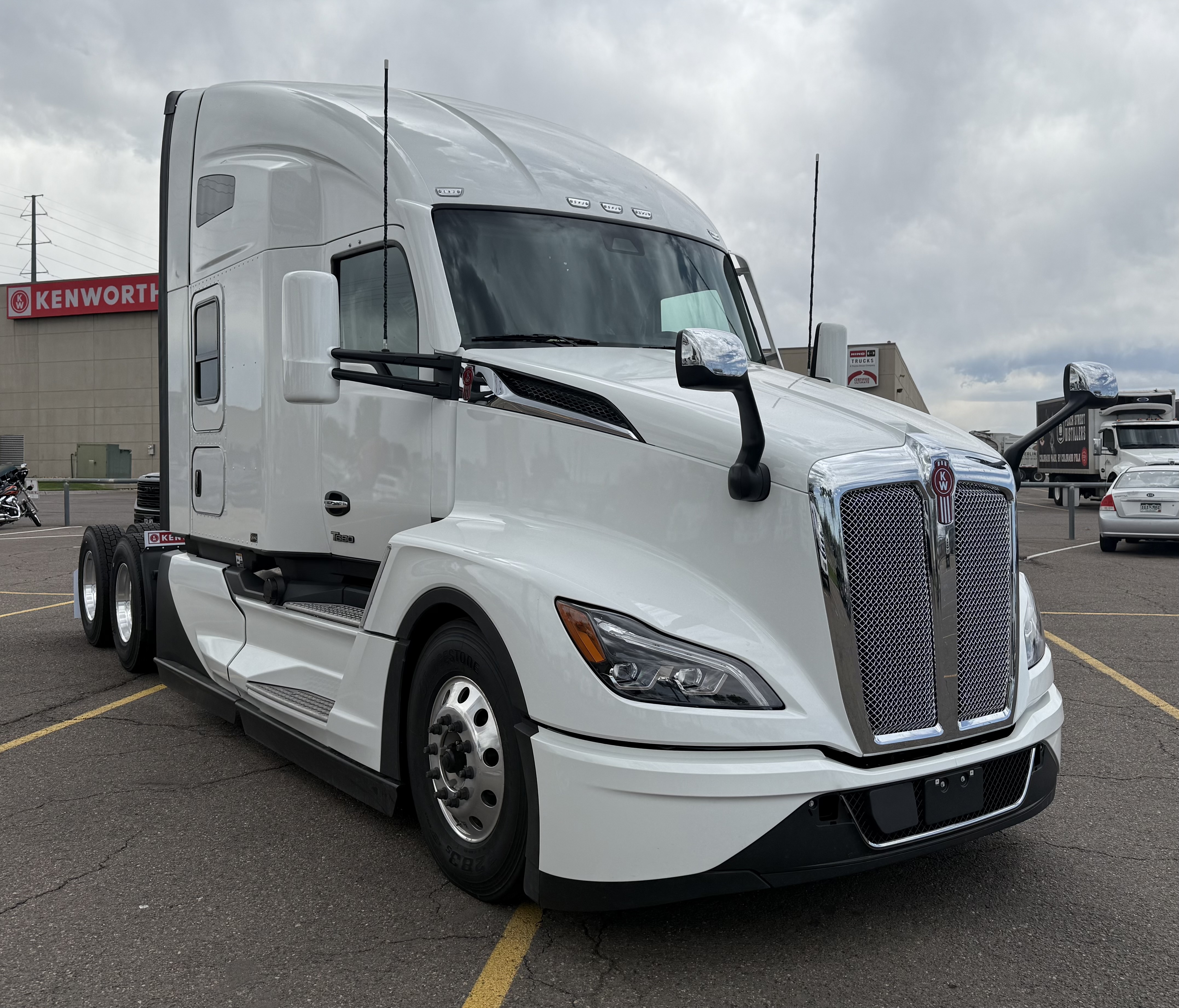 2027 KENWORTH T680 in Denver, CO