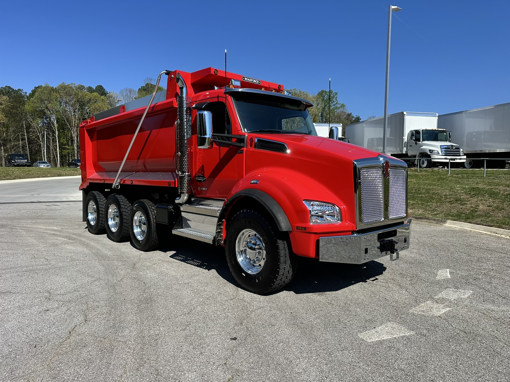 2027 KENWORTH T880 in Knoxville, TN