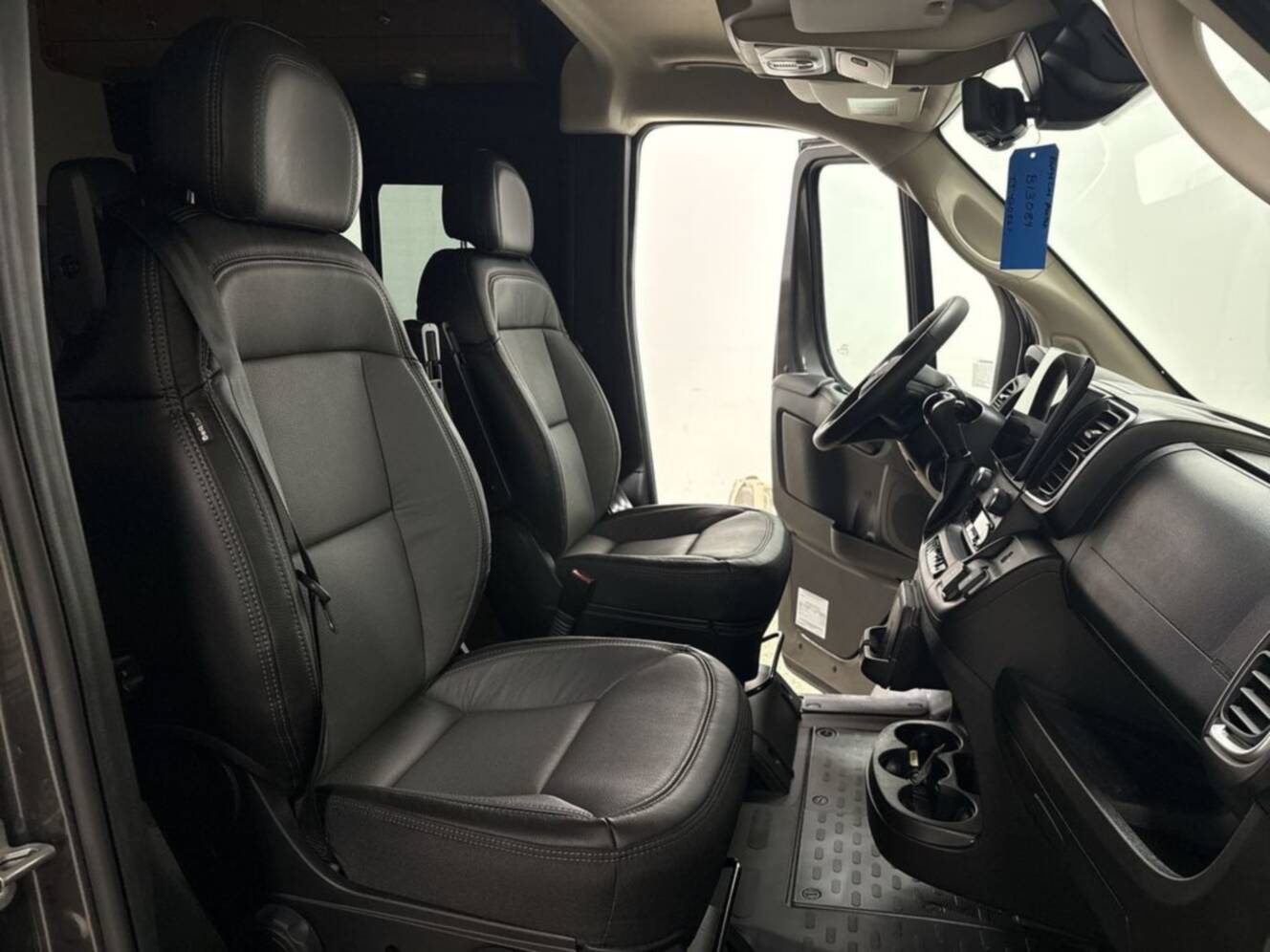 A photo of this 2026 Airstream Rangeline PT