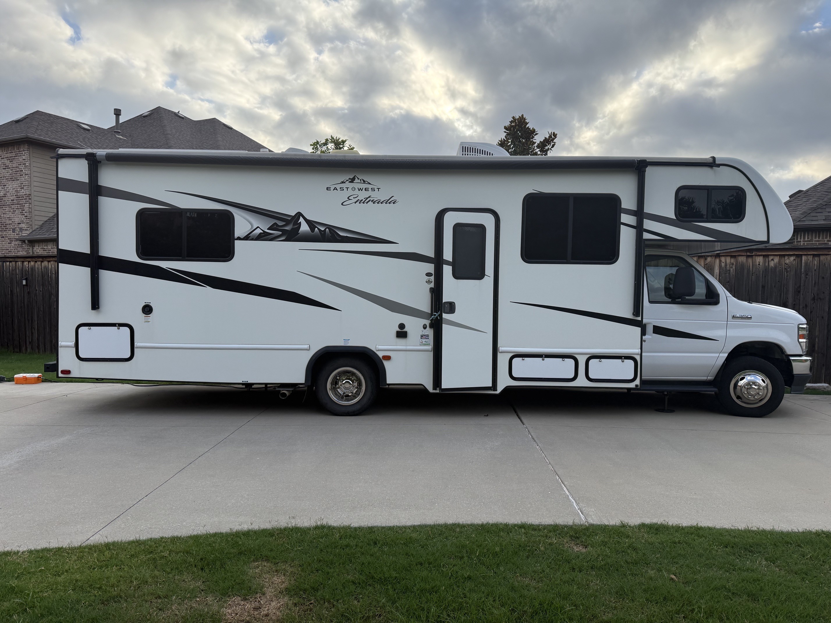 2023 East To West ENTRADA 2700 NS in frisco TX