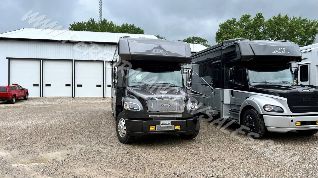 A photo of this 2026 Dynamax DX3 34KD