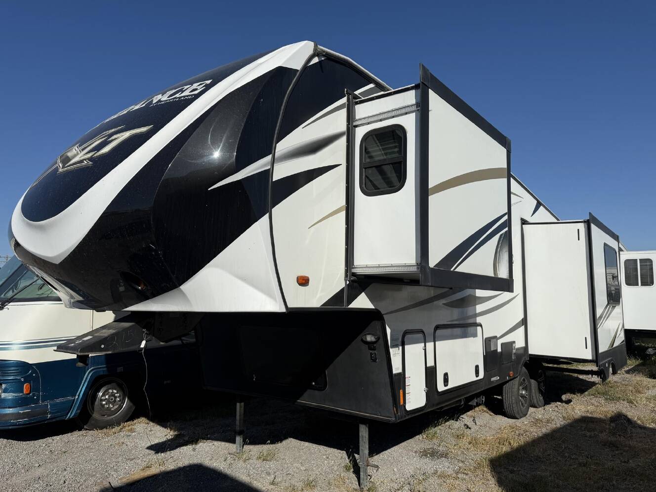 A photo of this 2018 Heartland SUNDANCE XLT 269TS