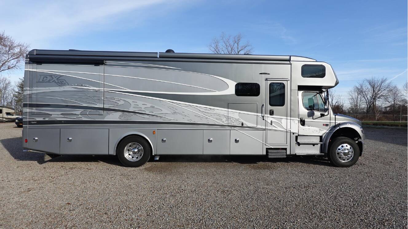 A photo of this 2024 Dynamax DX3 34KD