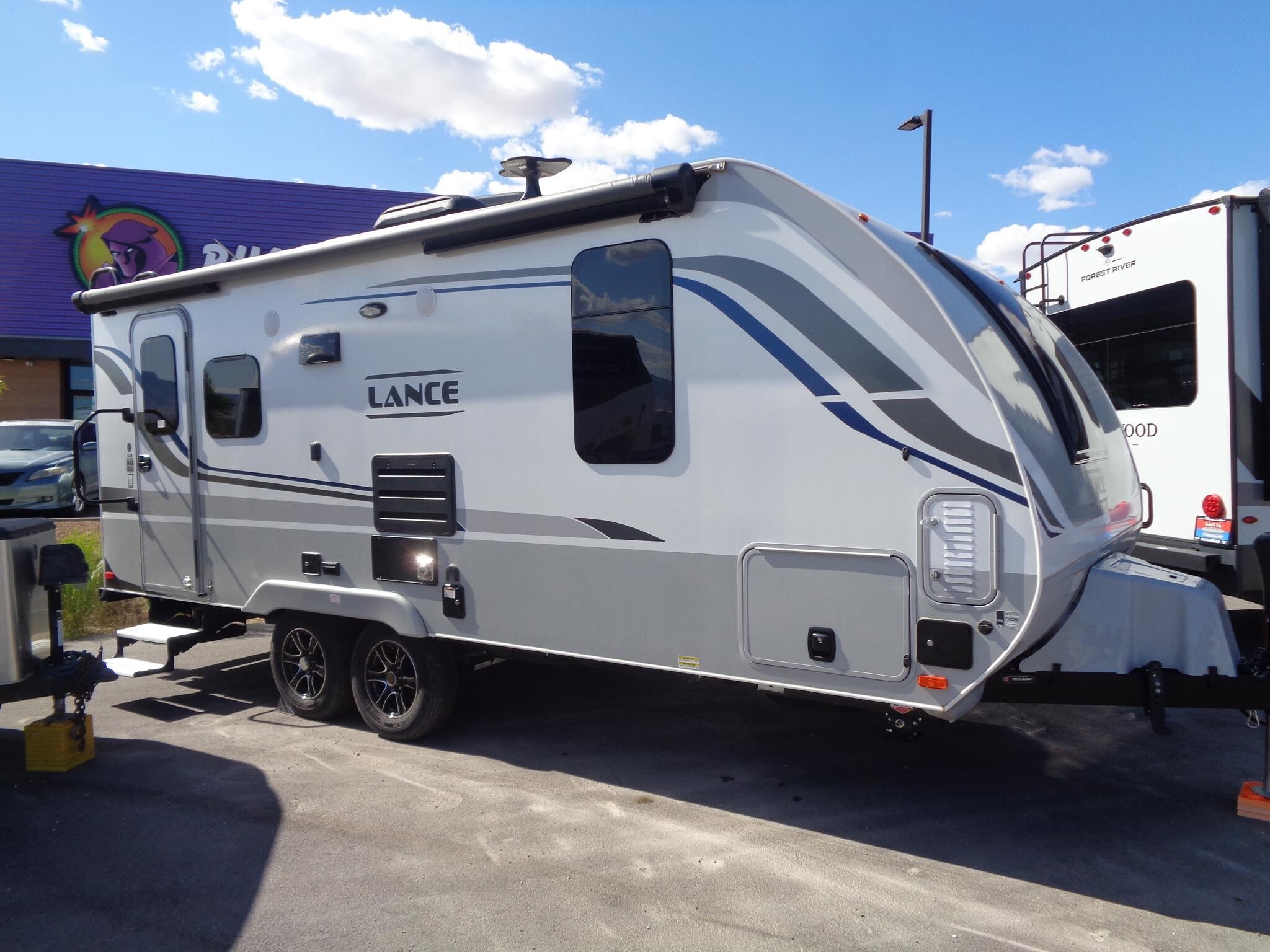2021 Lance 1995 in pahrump NV