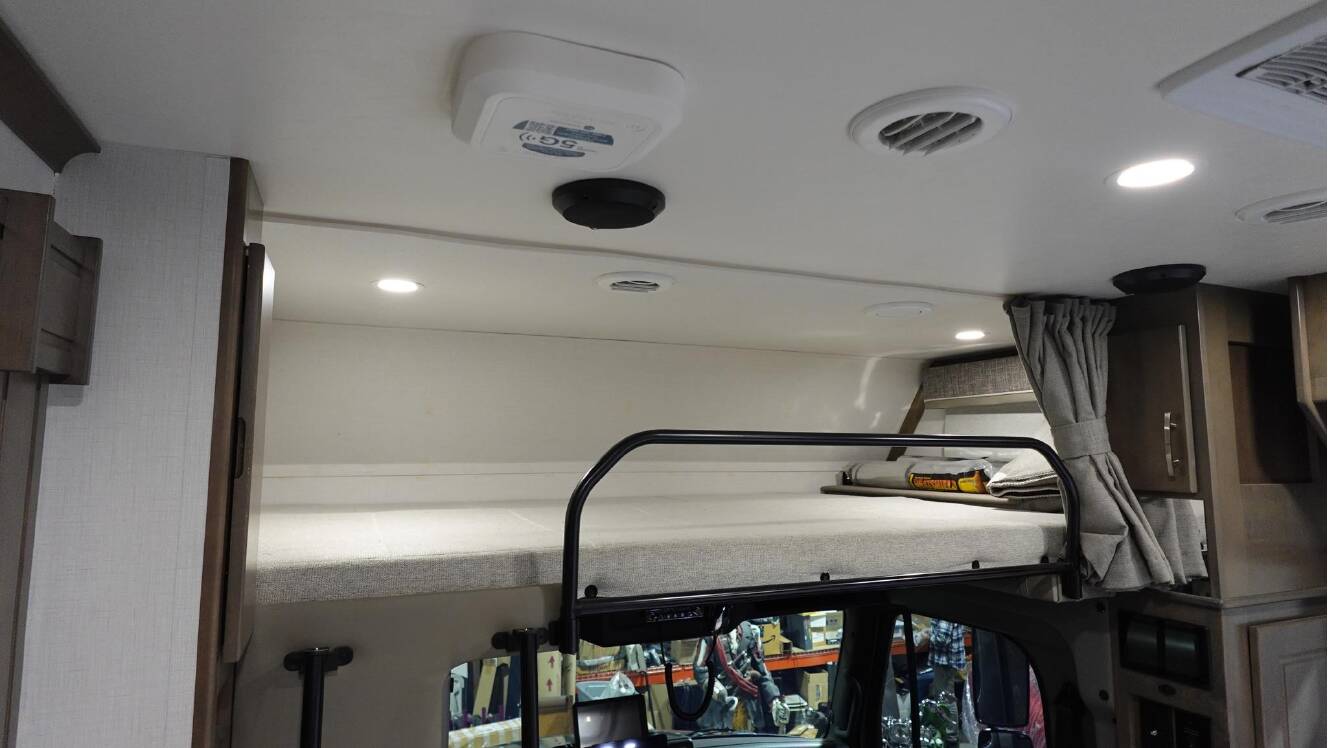 A photo of this 2024 Dynamax DX3 34KD