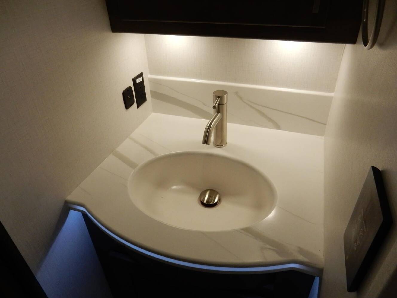 A photo of this 2027 Dynamax DX3 34KD