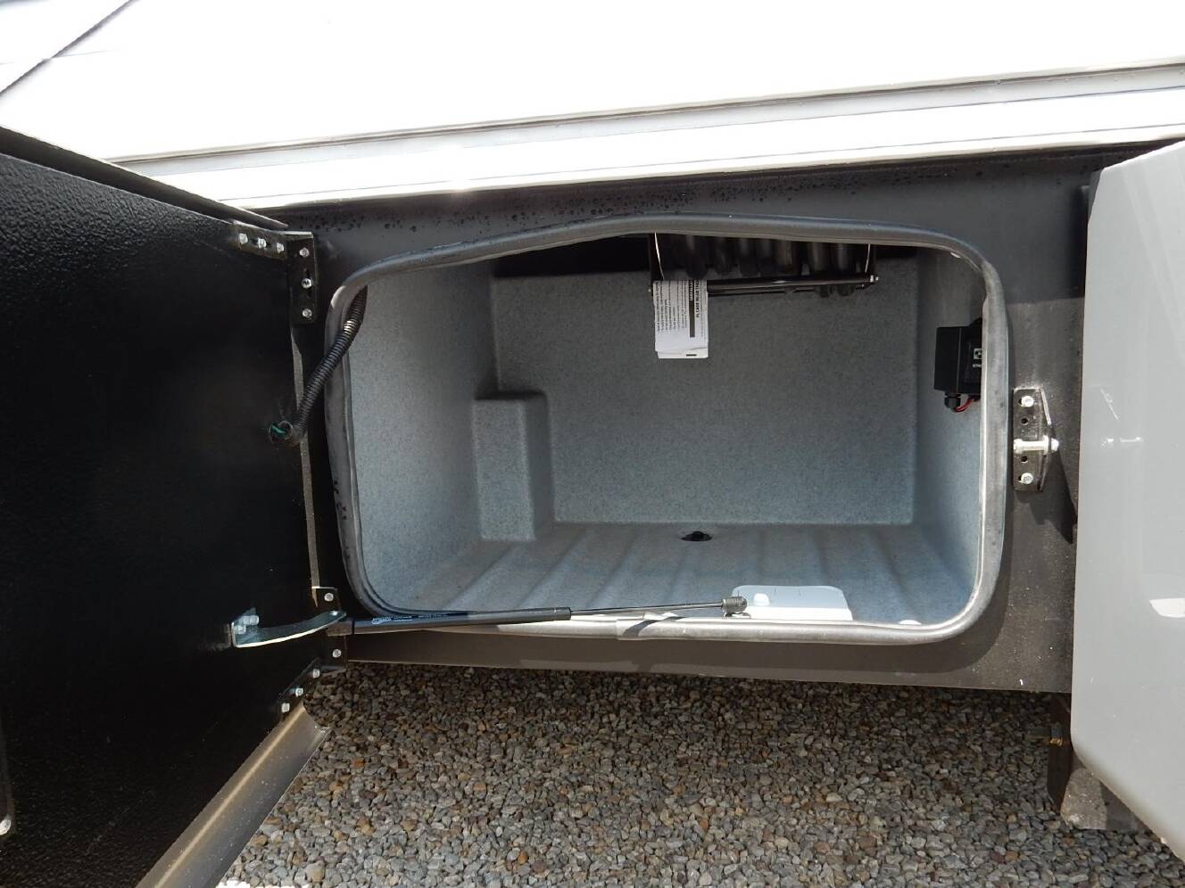 A photo of this 2027 Dynamax DX3 34KD