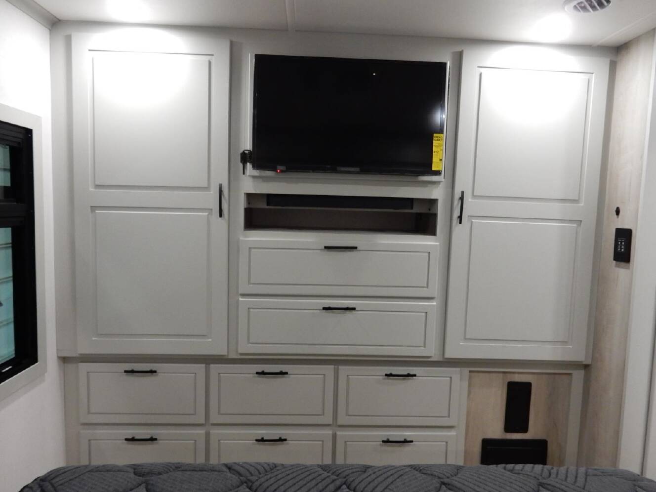 A photo of this 2027 Dynamax DX3 34KD