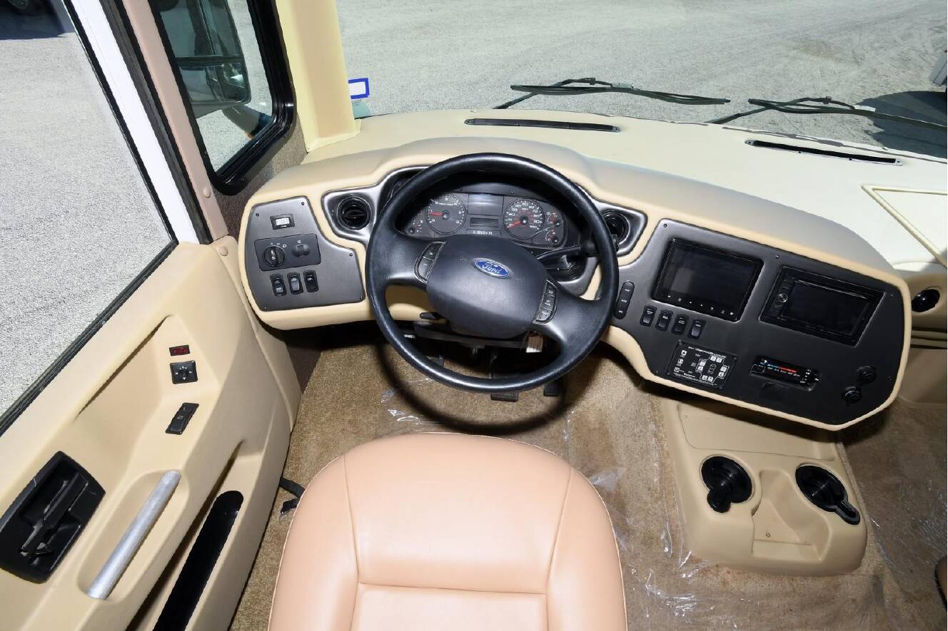 A photo of this 2016 Tiffin ALLEGRO OPEN ROAD 36LA
