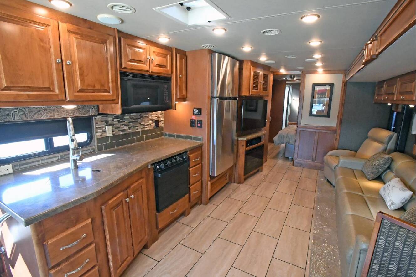 A photo of this 2016 Tiffin ALLEGRO OPEN ROAD 36LA