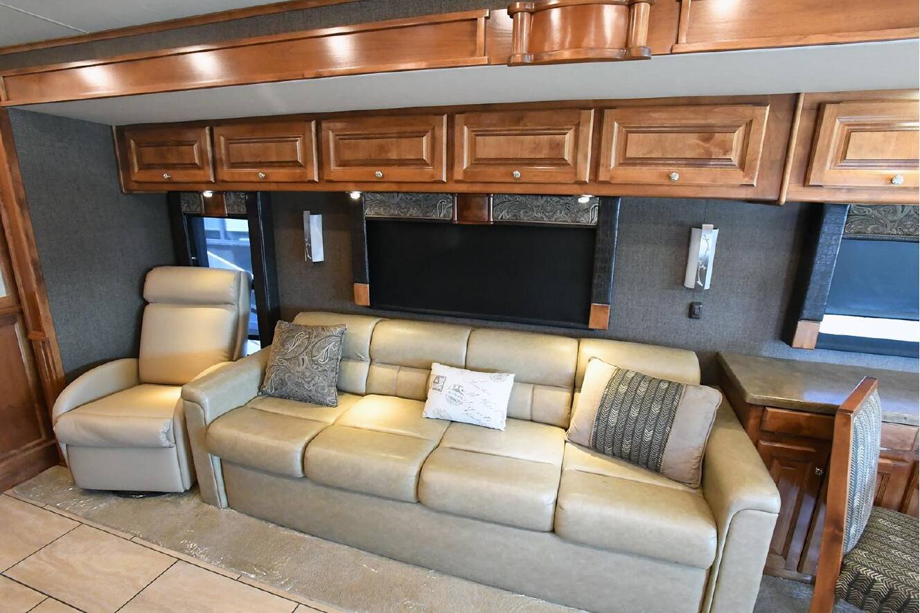 A photo of this 2016 Tiffin ALLEGRO OPEN ROAD 36LA