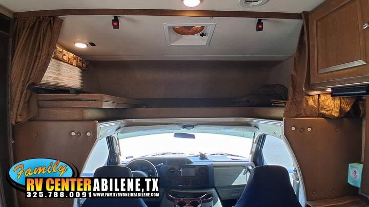 2016 Coachmen LEPRECHAUN 317SA in sweetwater TX