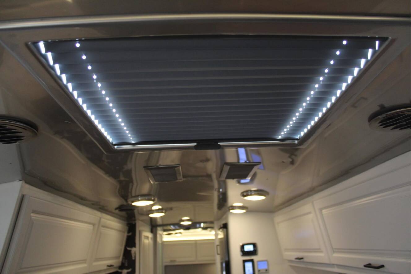A photo of this 2017 Airstream CLASSIC 30RB