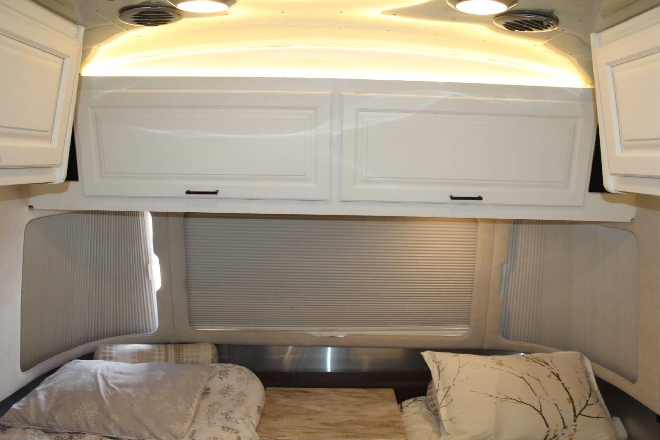 A photo of this 2017 Airstream CLASSIC 30RB