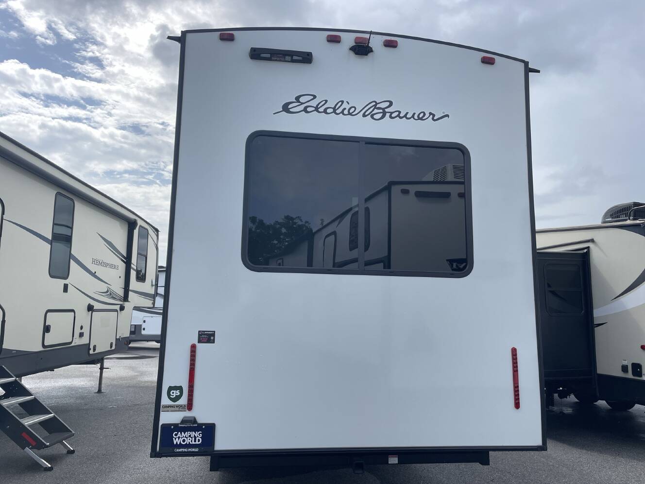 A photo of this 2024 Heartland EDDIE BAUER SIGNATURE 3100RL