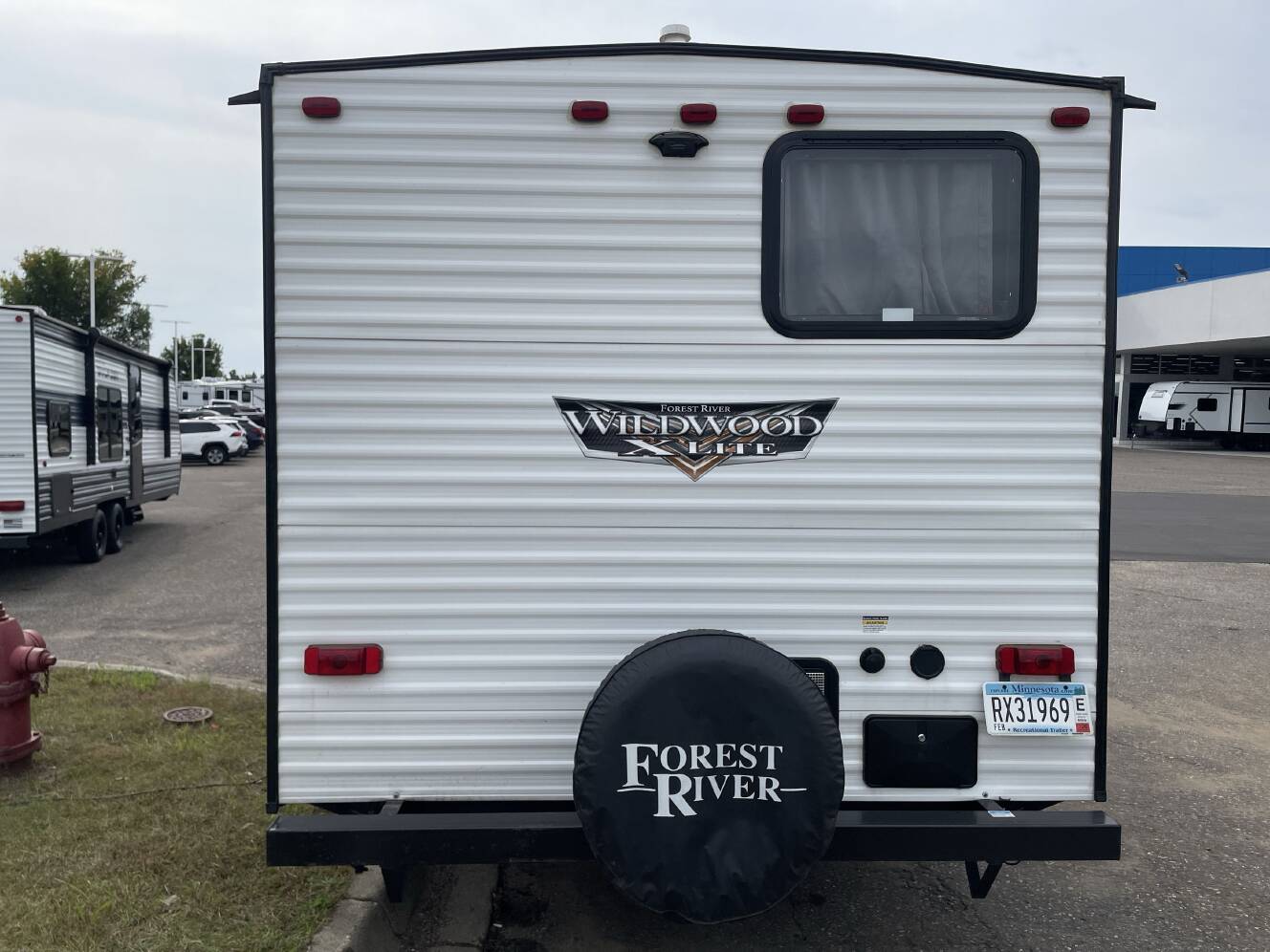A photo of this 2022 Forest River WILDWOOD X-LITE 19DBXL