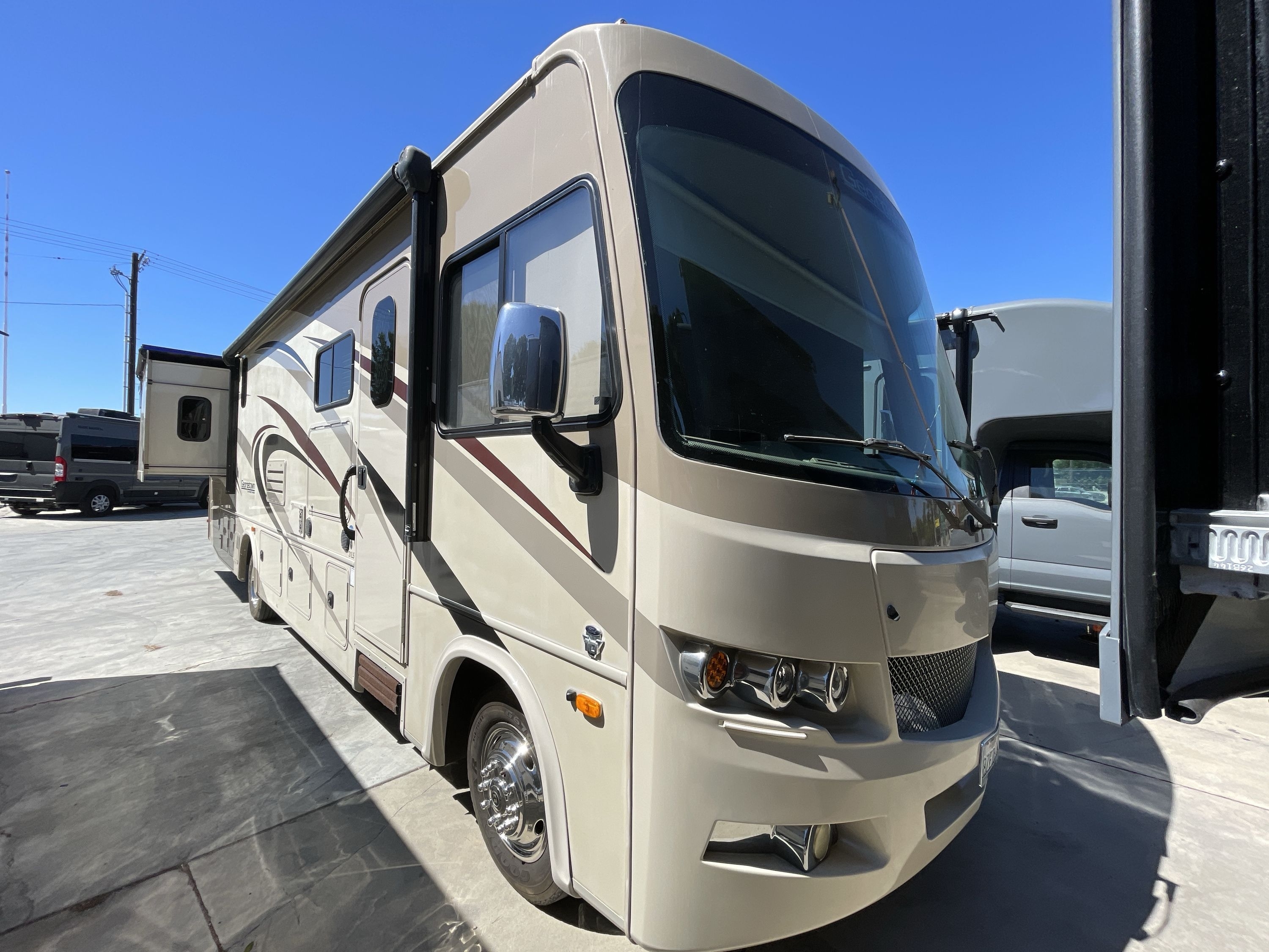2017 Forest River GEORGETOWN 5 SERIES 31L RV