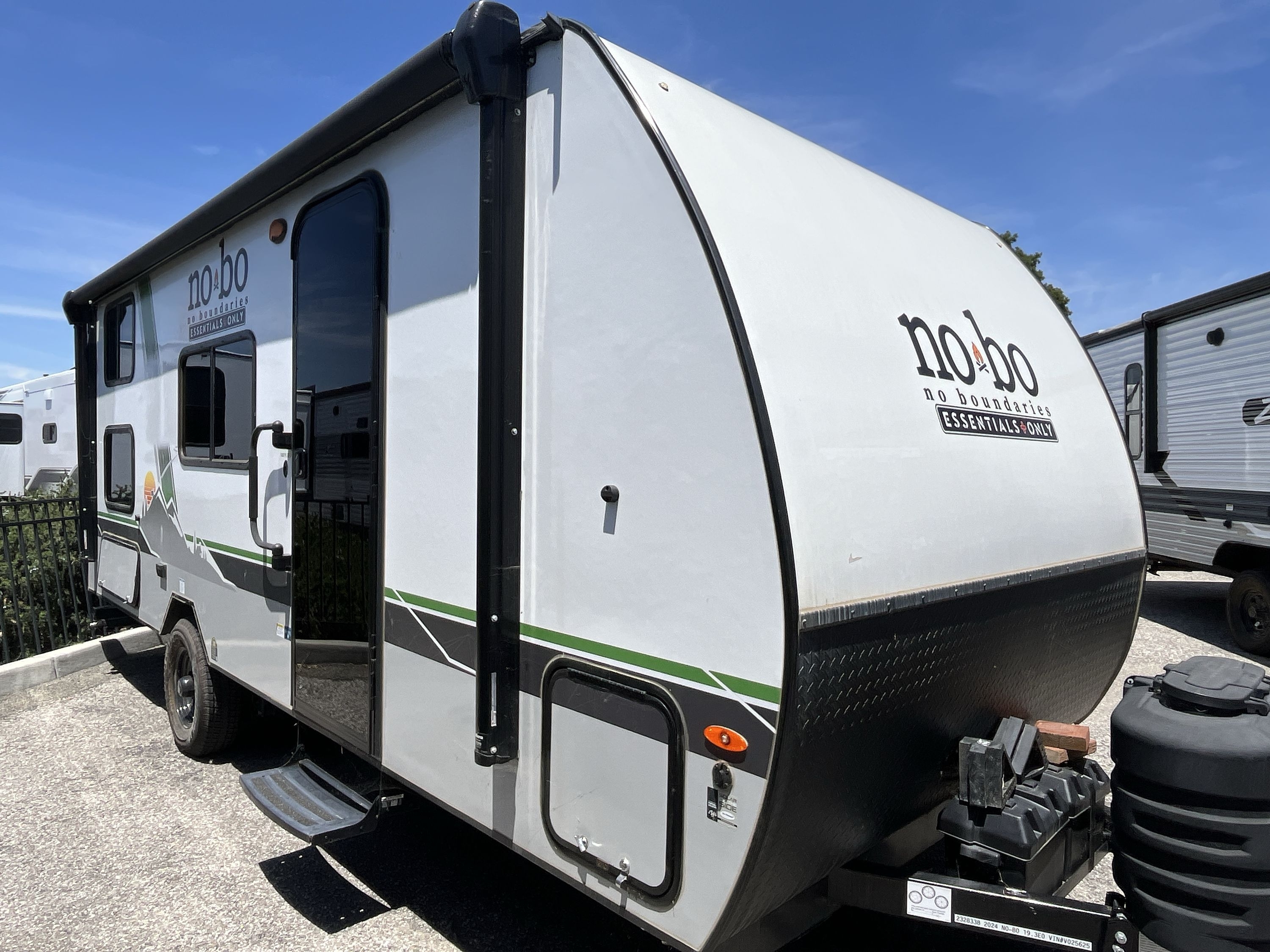 2024 Forest River NO BOUNDARIES 19.3EO RV