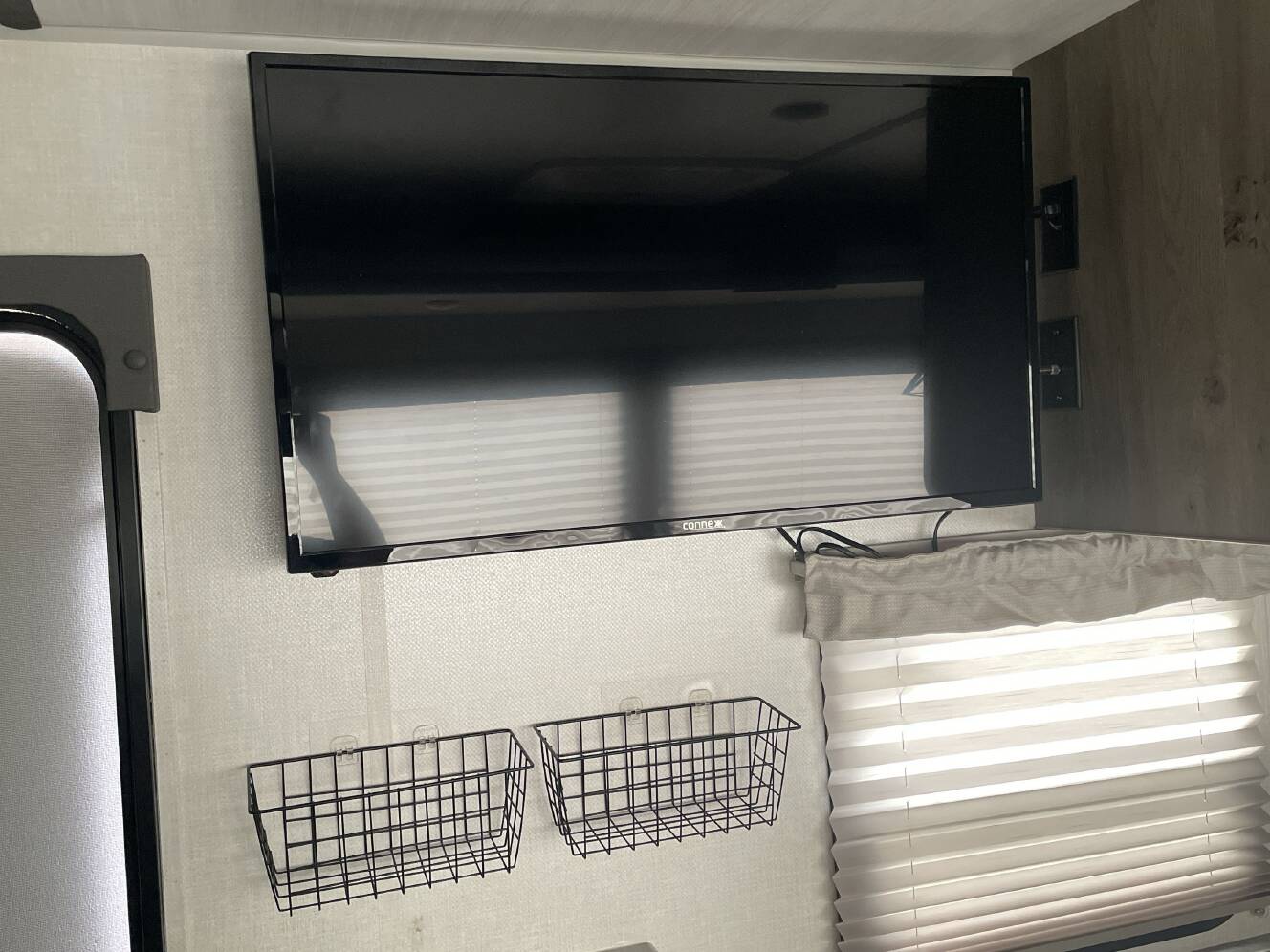A photo of this 2022 Forest River SURVEYOR 276BHLE