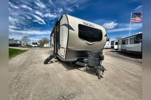 2020 Forest River FLAGSTAFF MICRO LITE 25BDS in hugo MN