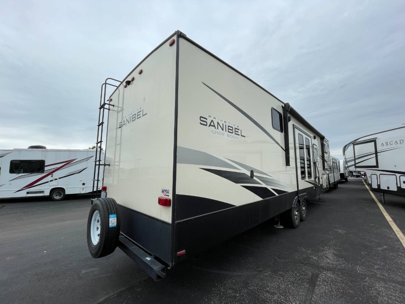 A photo of this 2022 Prime Time SANIBEL 3802WB