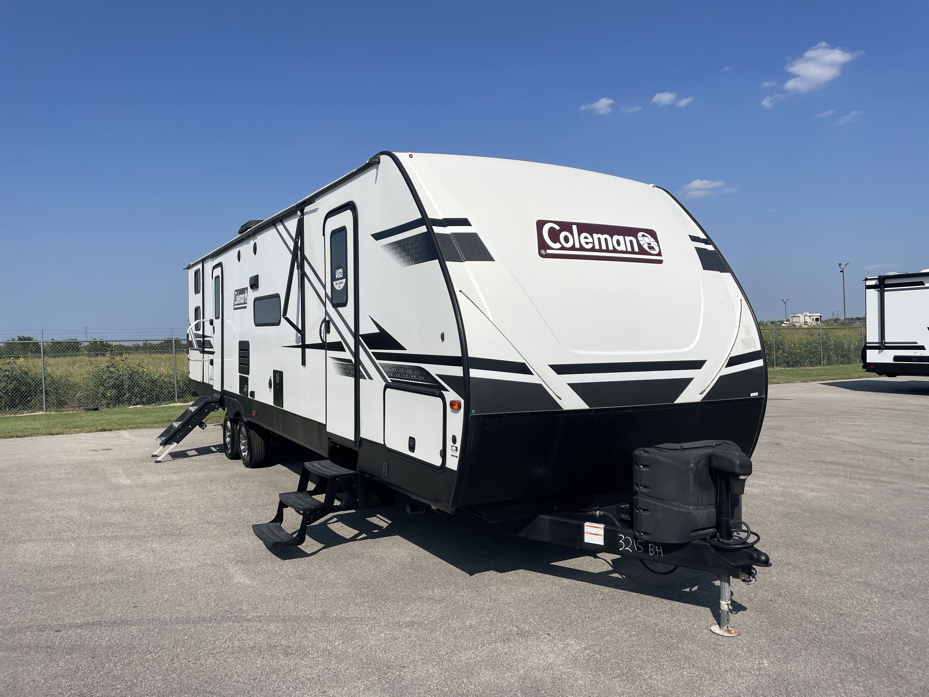 2022 Coleman COLEMAN LIGHT 3215BH in alvarado TX