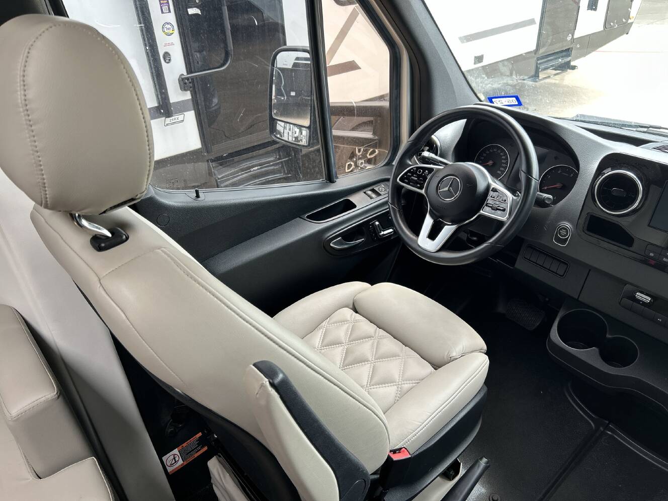 A photo of this 2020 Regency ULTRA BROUGHAM 25TB