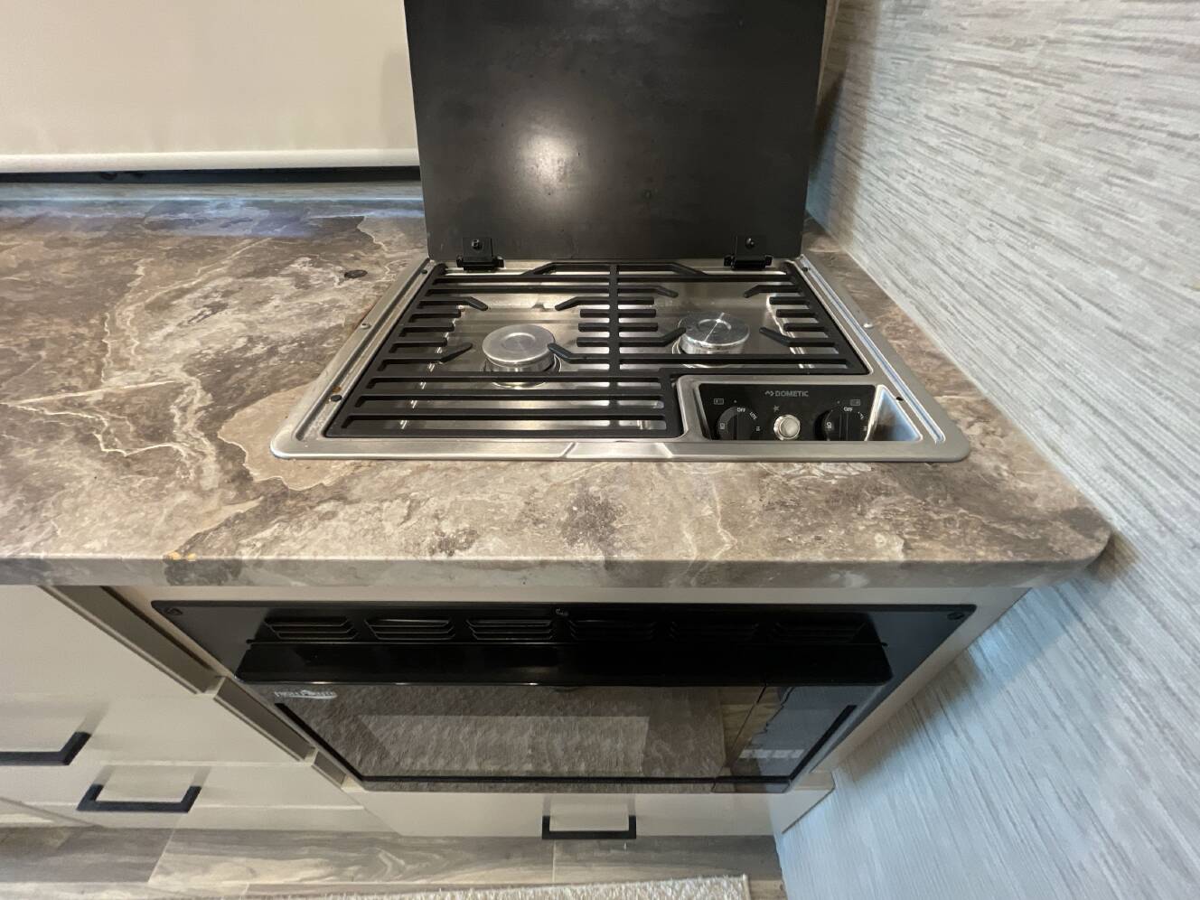 A photo of this 2023 Thor AXIS 24.3
