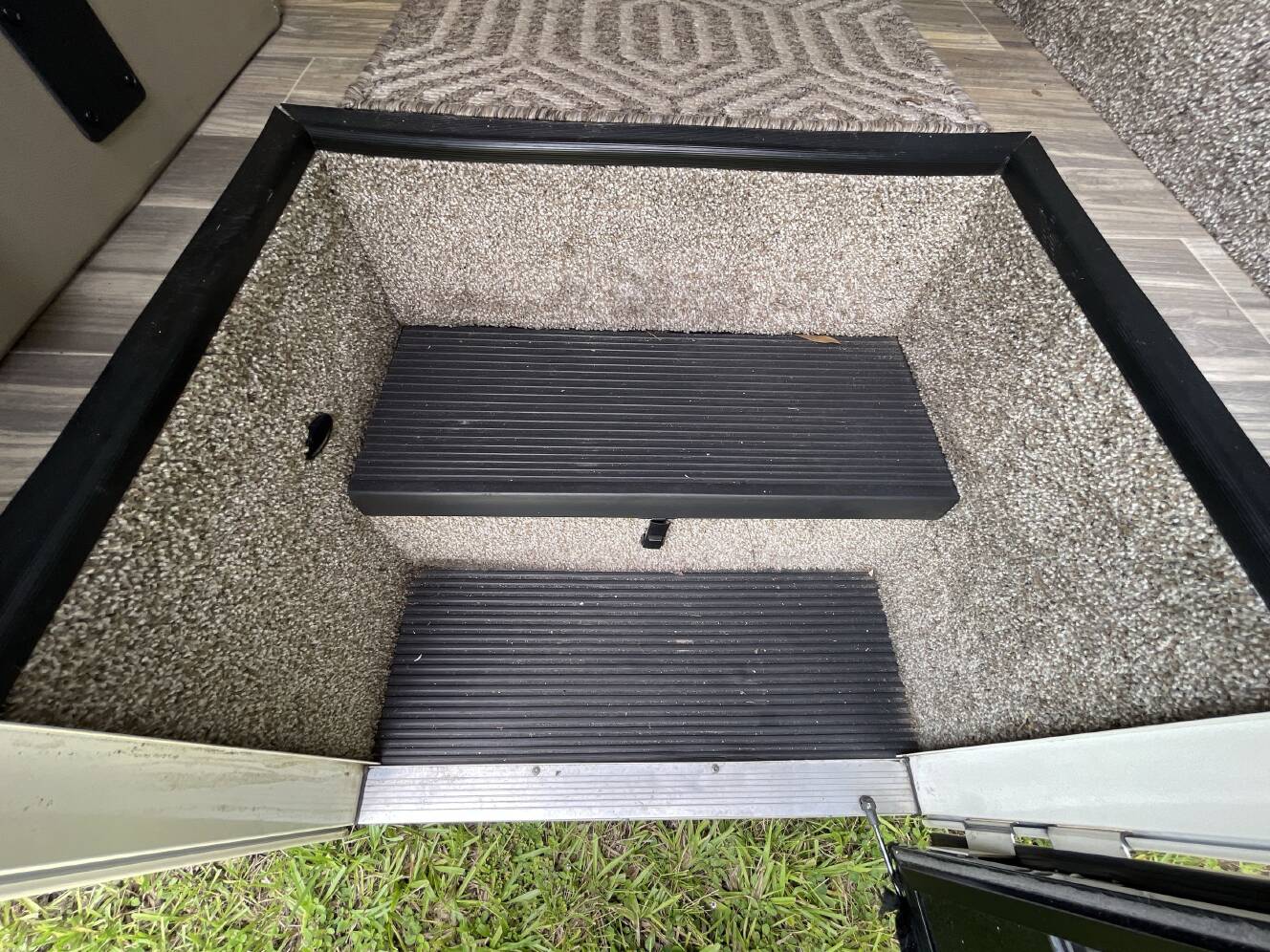 A photo of this 2023 Thor AXIS 24.3