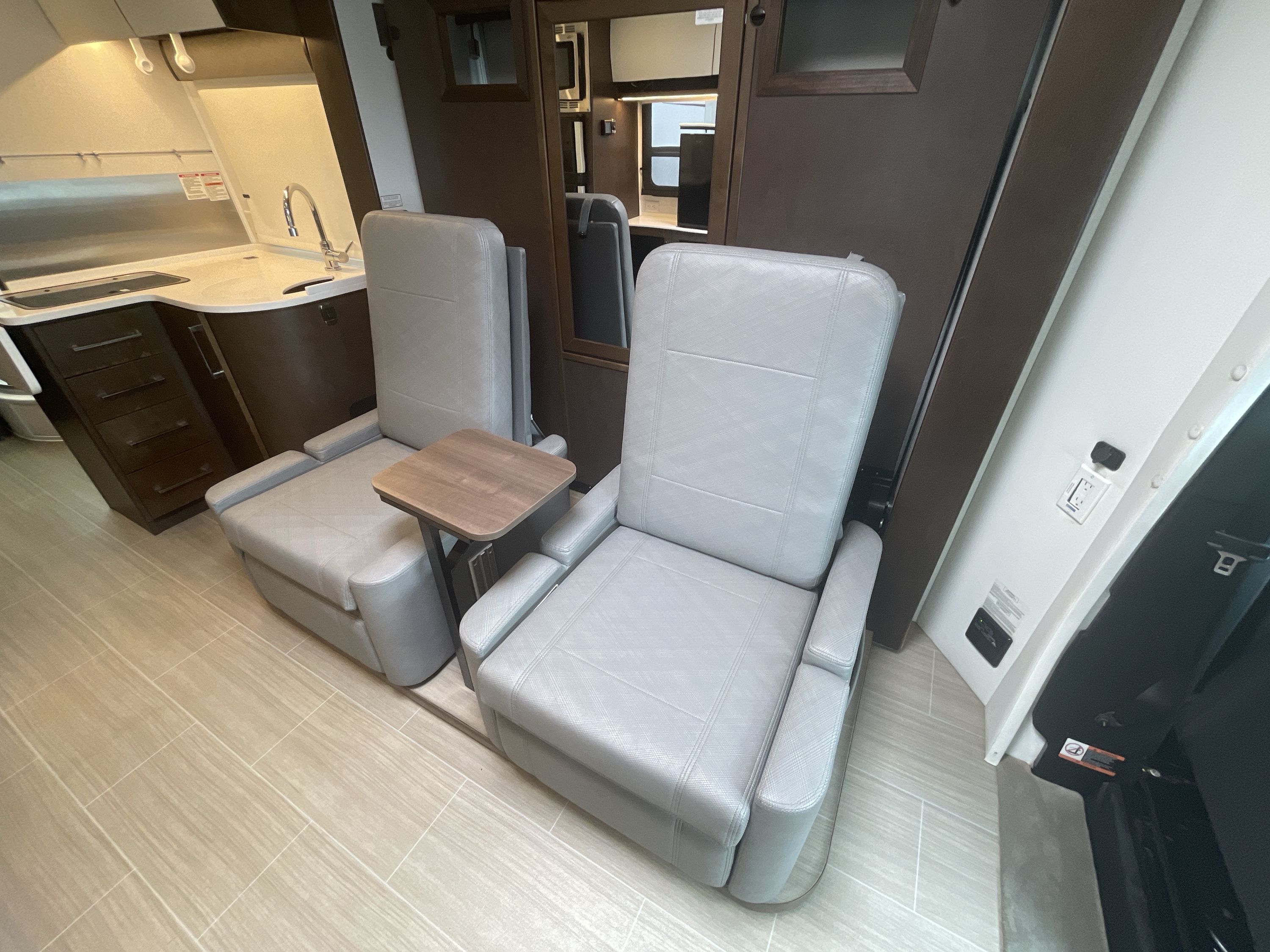 2020 Leisure Travel UNITY U24MB in robertsdale AL