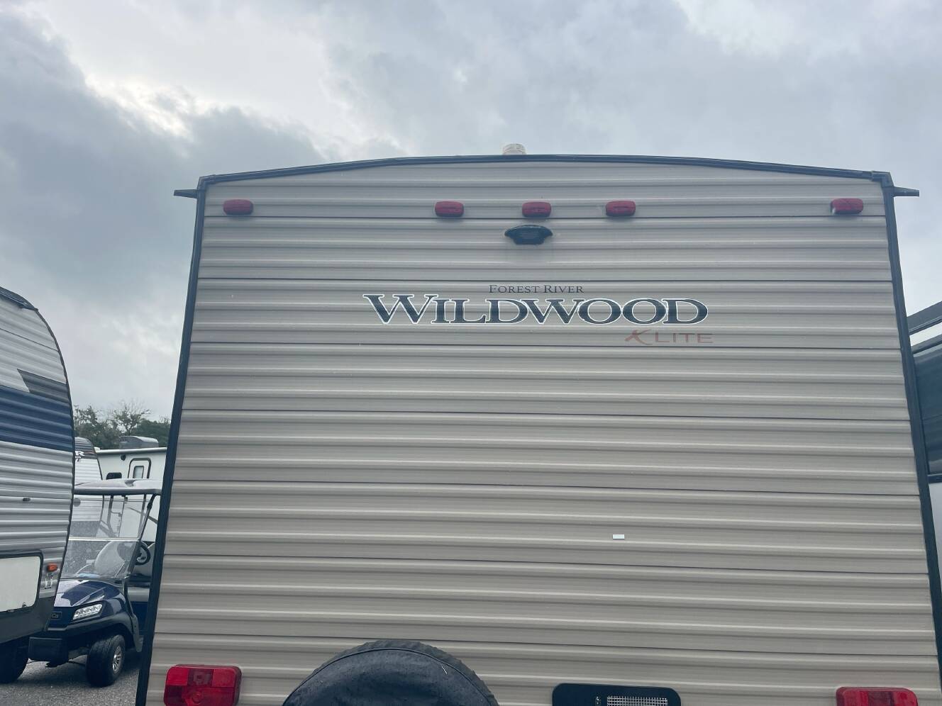 A photo of this 2020 Forest River WILDWOOD X-LITE 19DBXL