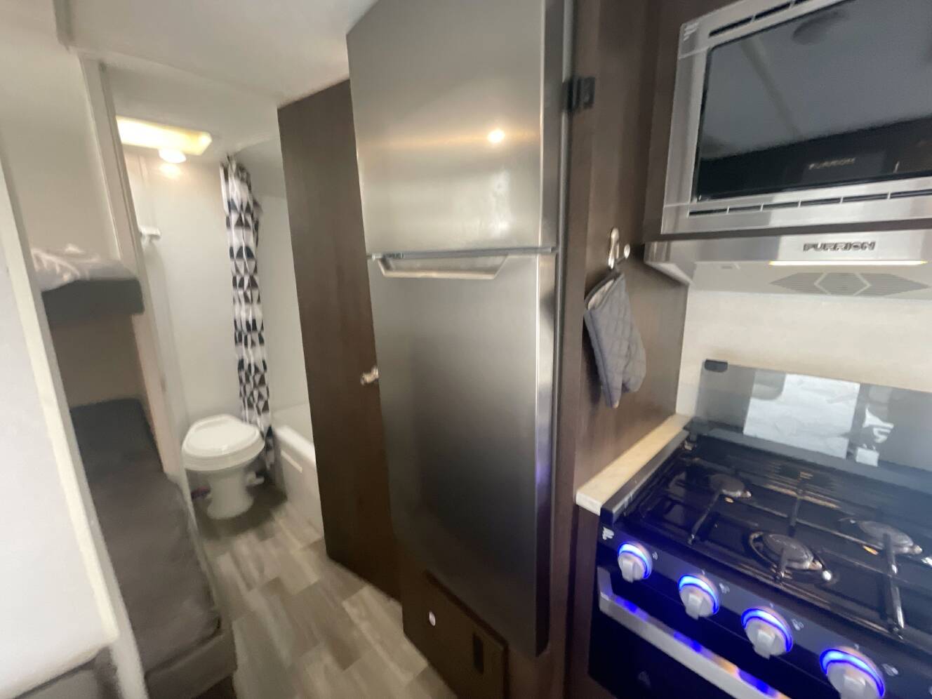 A photo of this 2020 Forest River WILDWOOD X-LITE 19DBXL