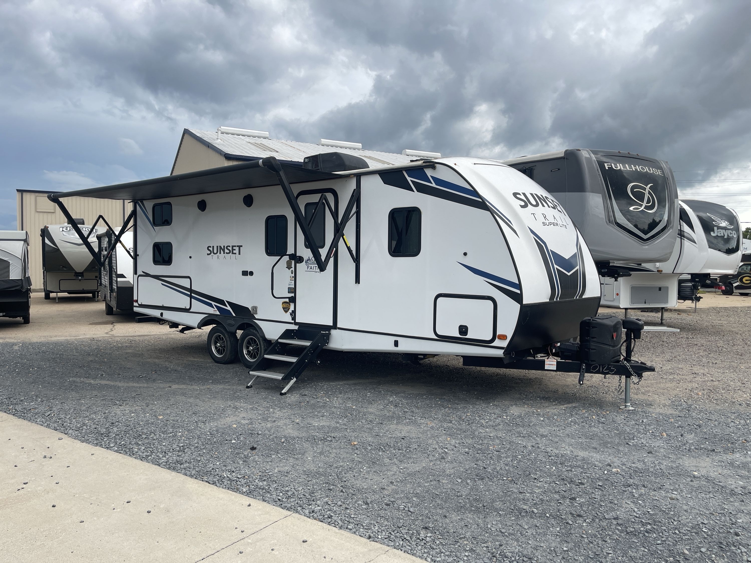 2022 Crossroads SUNSET TRAIL 242BH SS242BH in bossier city LA