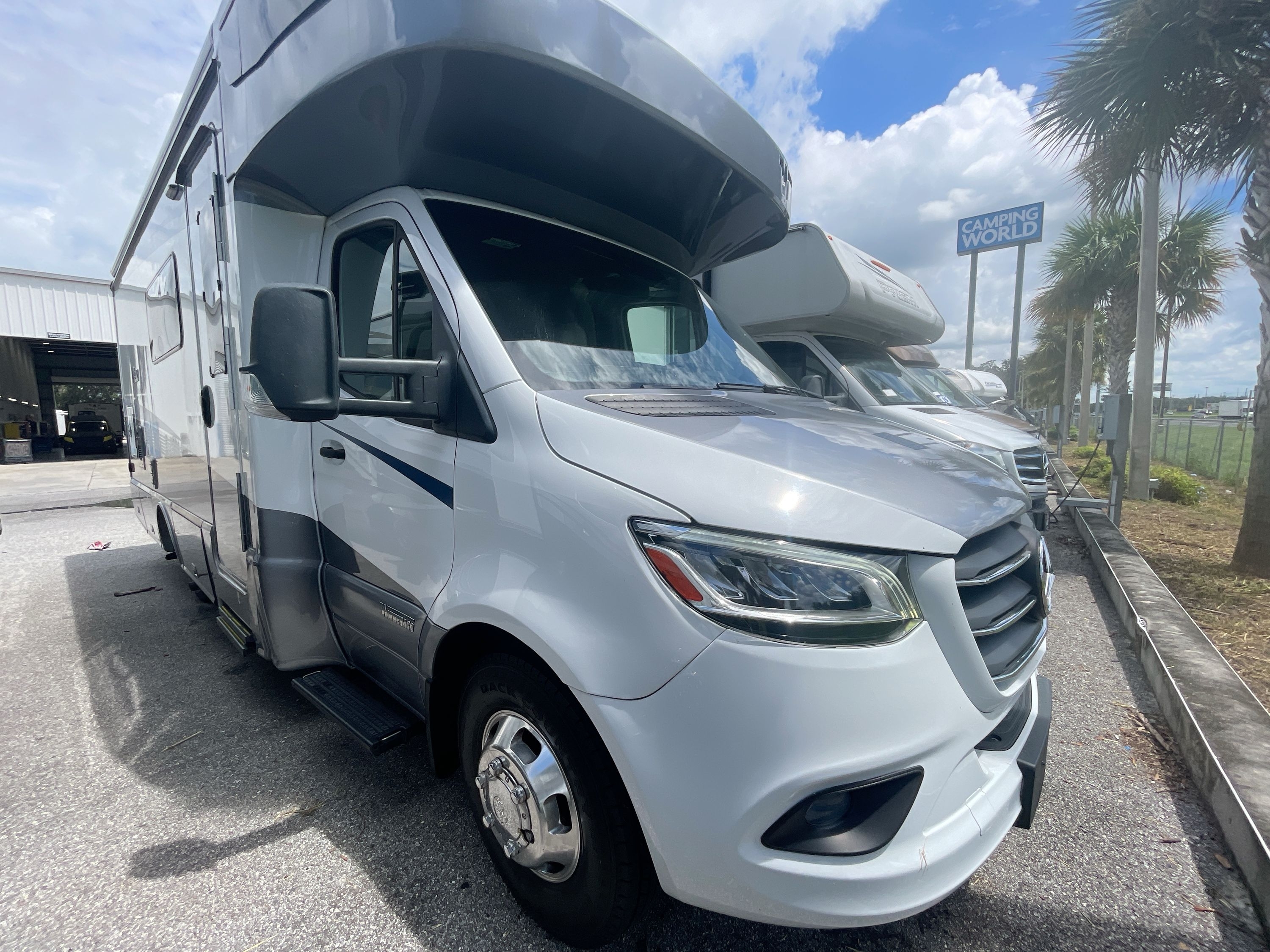2023 Winnebago VIEW 24D in dover FL