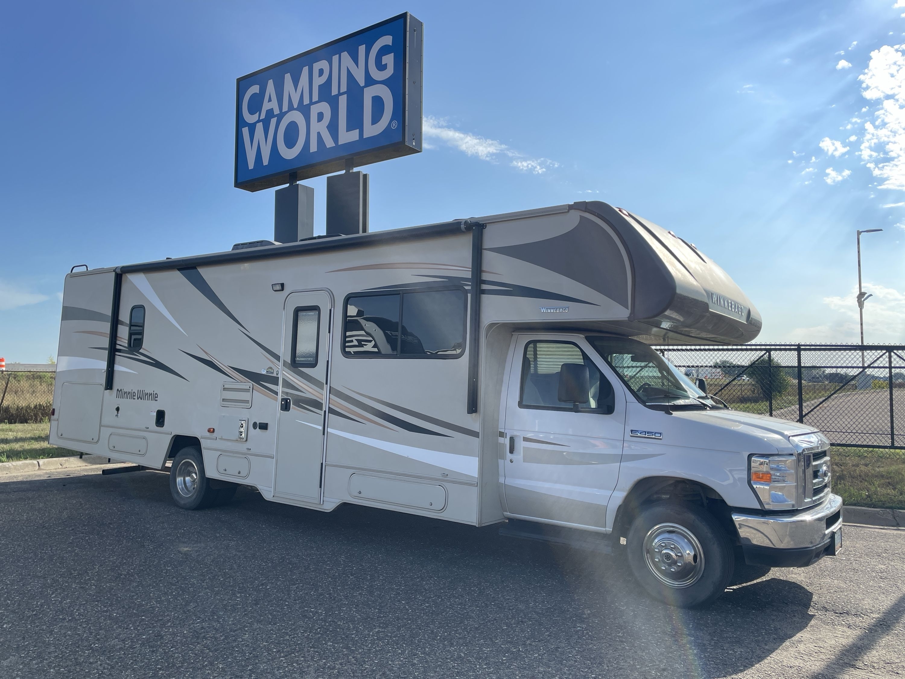 2018 Winnebago MINNIE WINNIE 31G in monticello MN