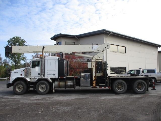 2005 KENWORTH T800 in Caledonia, NY