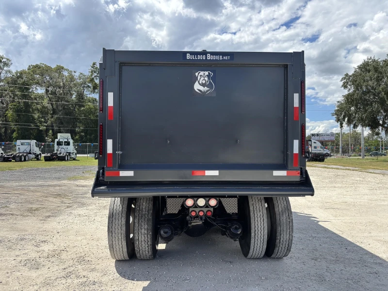 2015 KENWORTH T880