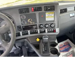 2015 KENWORTH T880