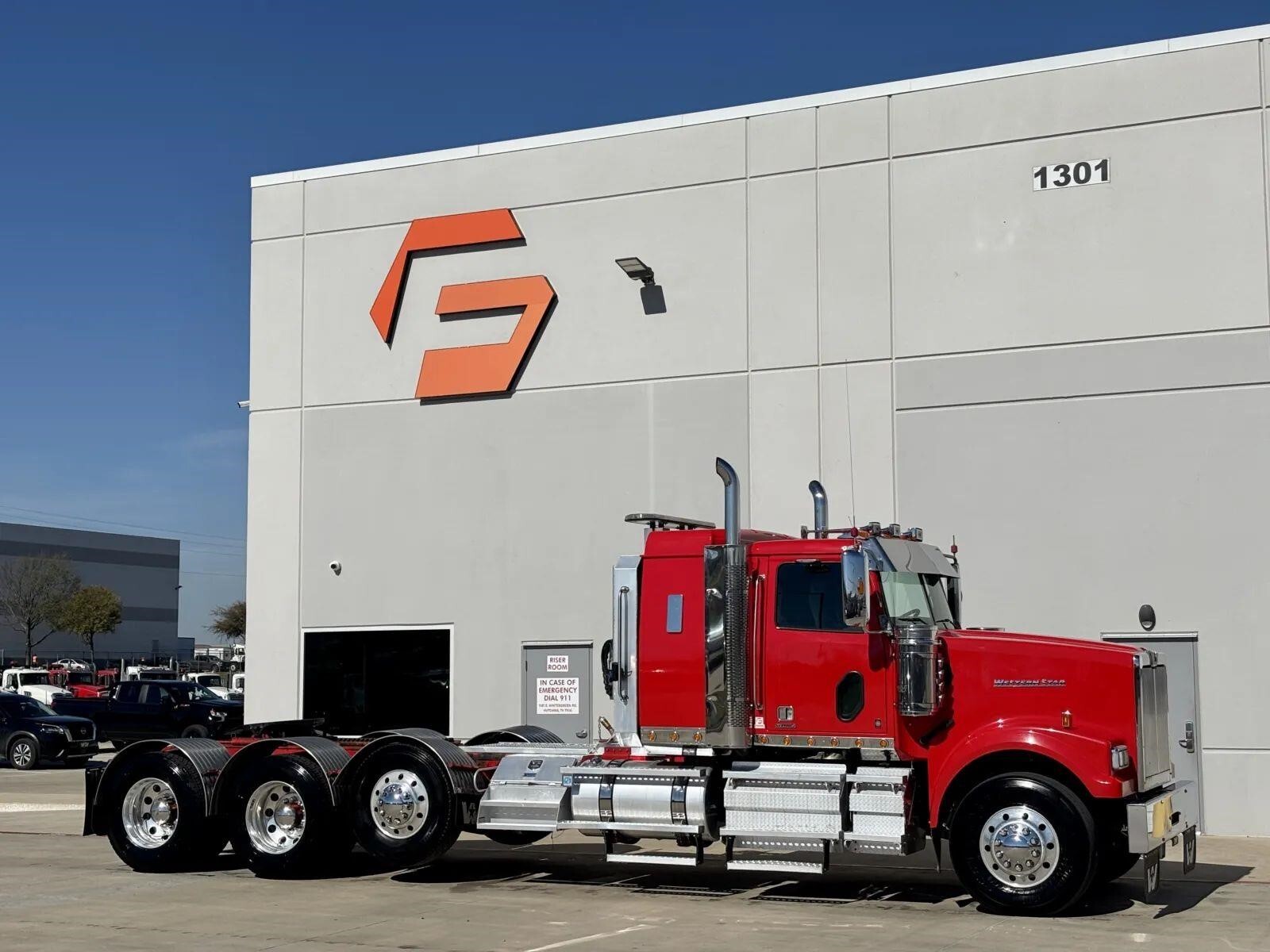 2019 WESTERN STAR CONVENTIONAL in Hutchins, TX