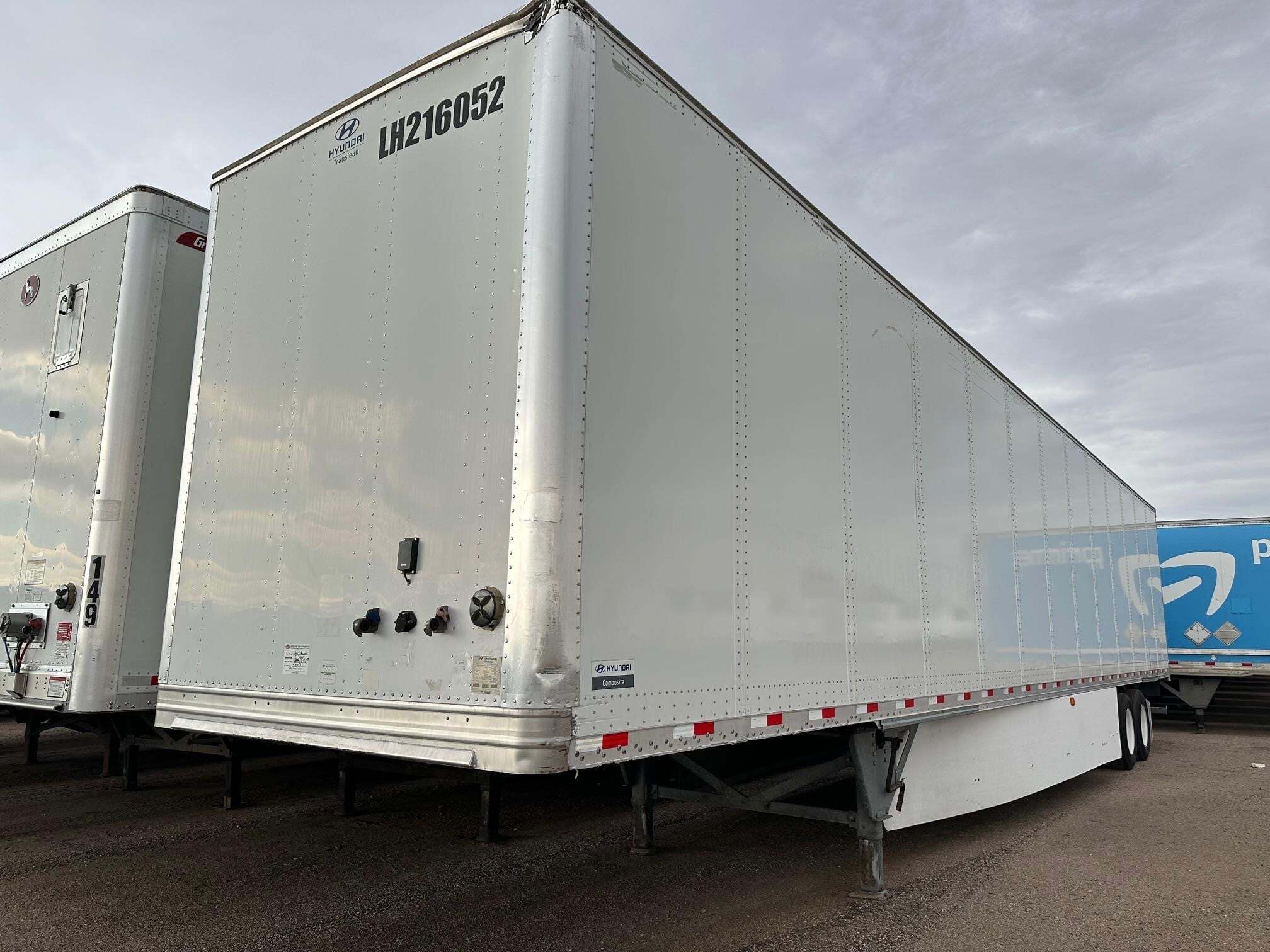 2017 HYUNDAI 53' AIR RIDE DRY VAN W ROLL DOOR, LOGISTIC POST in Henderson, CO