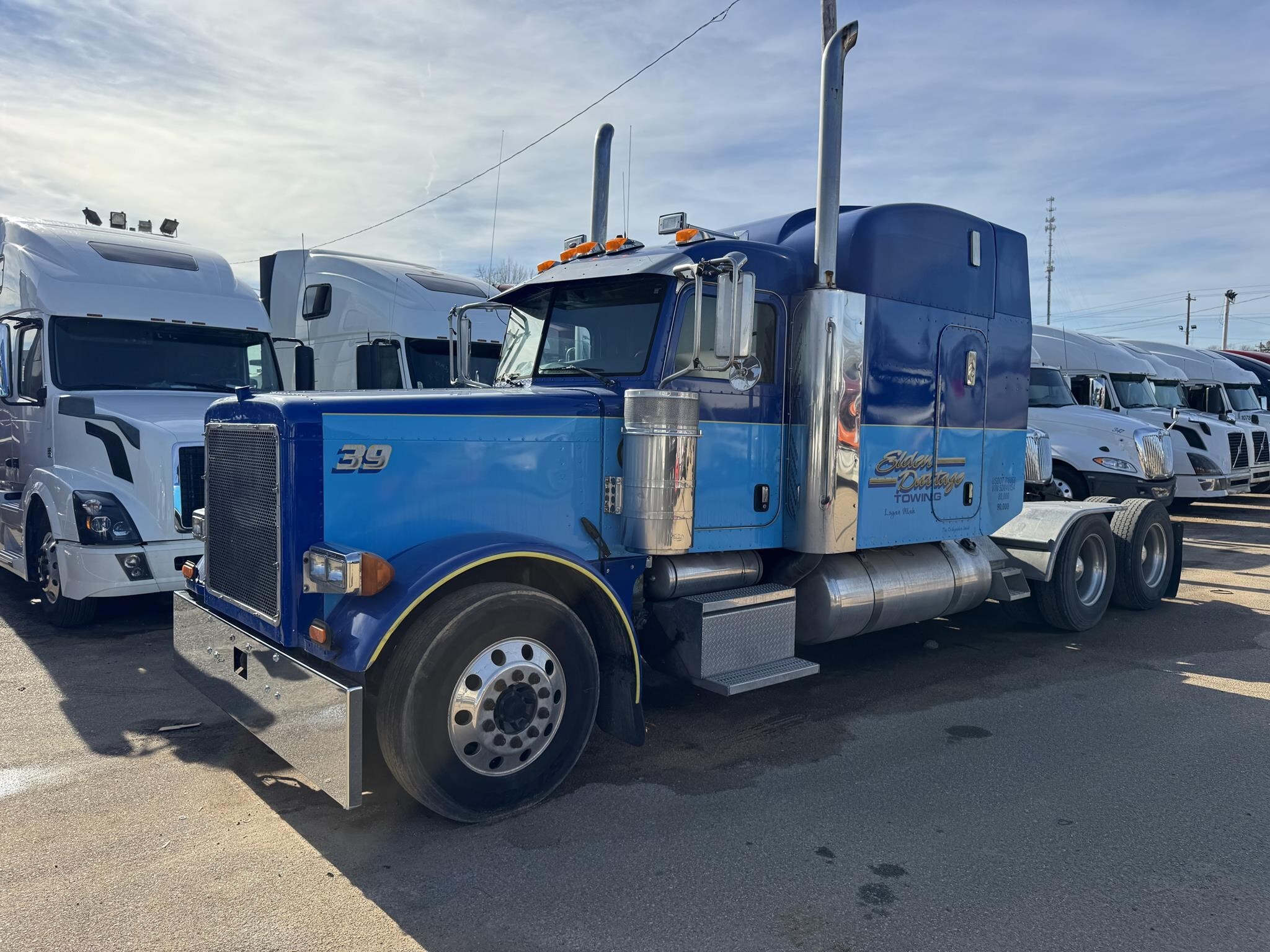 2005 PETERBILT 379 in Covington, TN