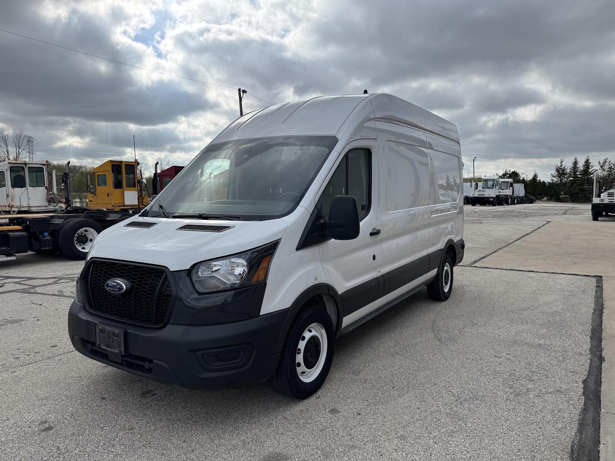 2023 FORD TRANSIT 250 in Germantown, WI