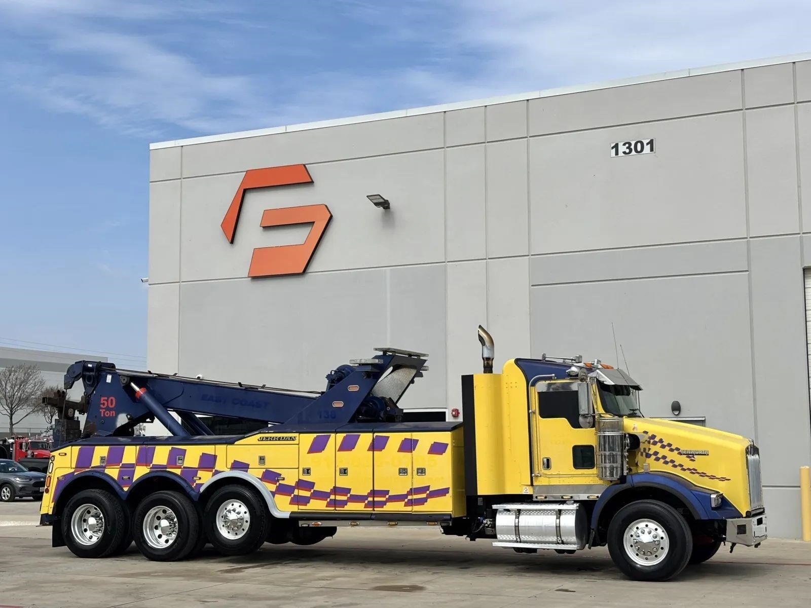 2010 KENWORTH T800 in Hutchins, TX