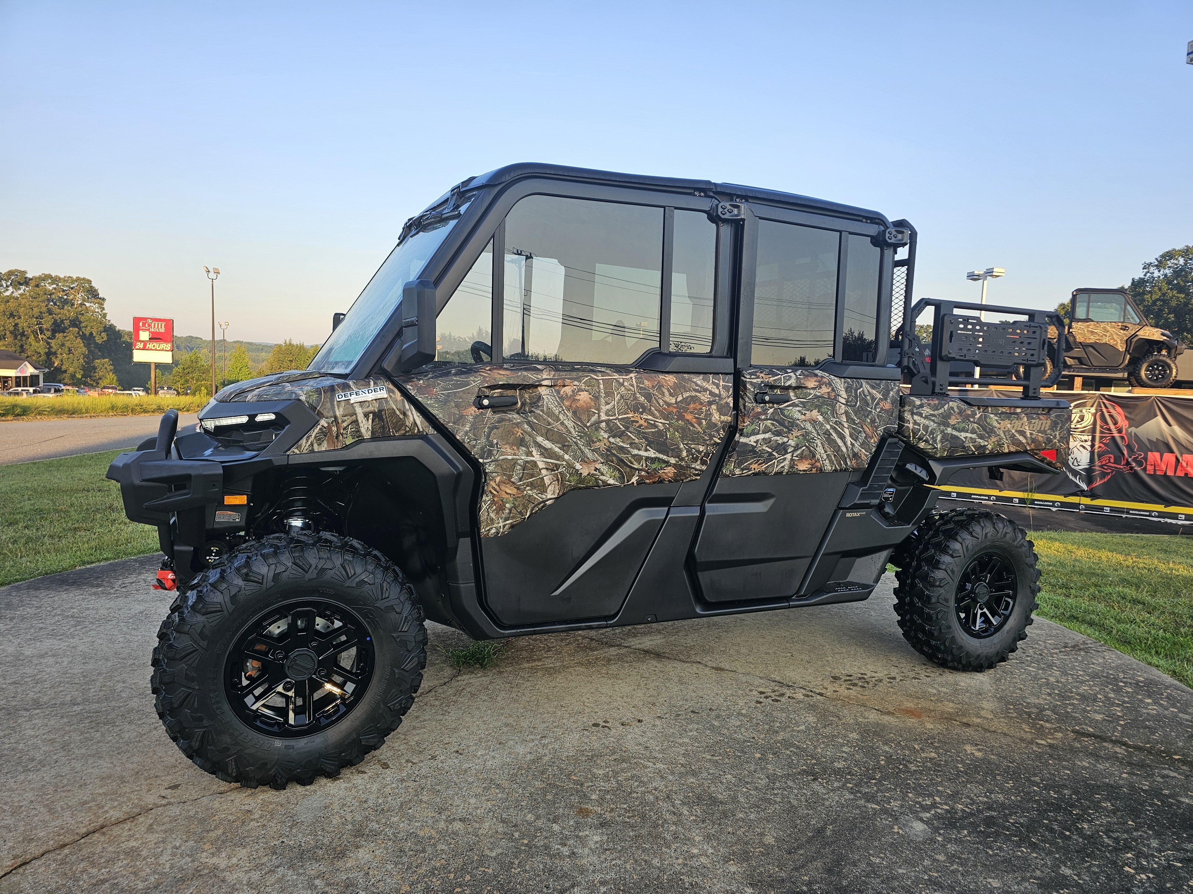 2027 Can-Am Defender XU MAX Limited HD11 in taylorsville NC