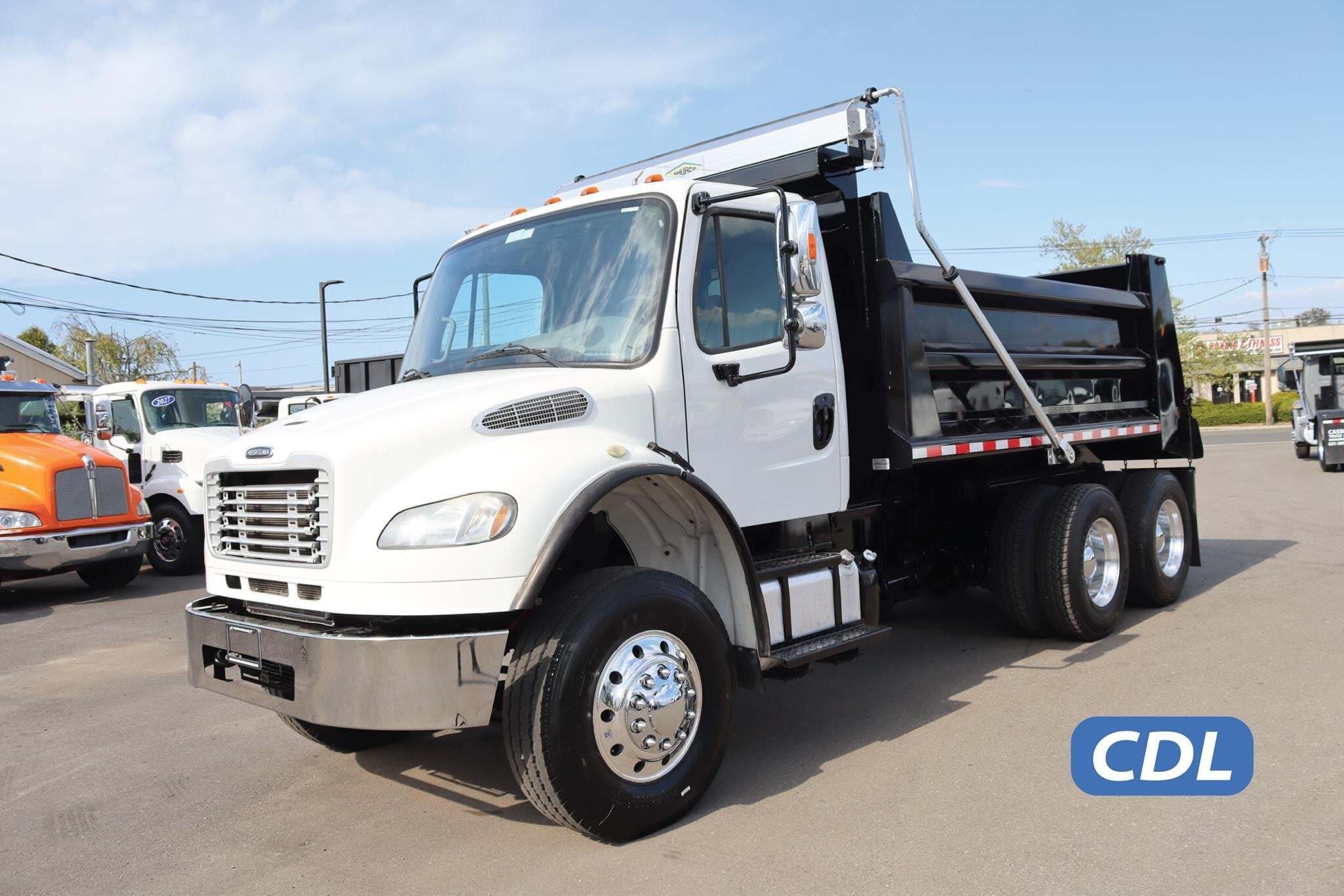 2016 FREIGHTLINER BUSINESS CLASS M2 106 in Ronkonkoma, NY