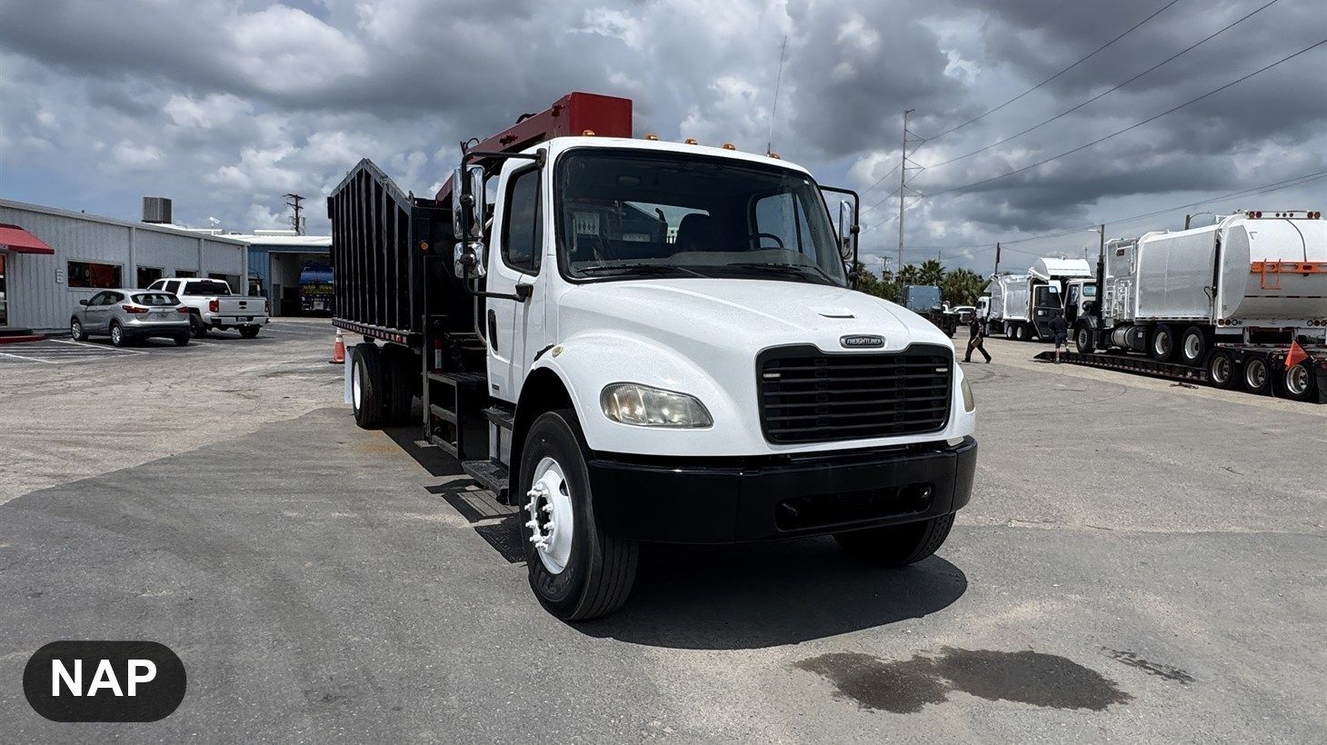 2017 FREIGHTLINER M2 106 in Tampa, FL