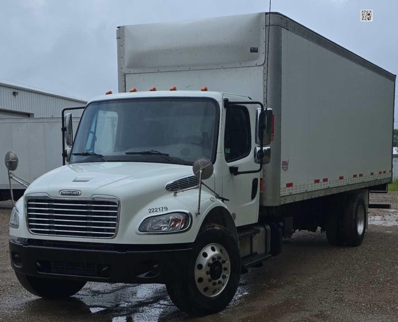 2022 FREIGHTLINER BUSINESS CLASS M2 106 in Elkhart, IN