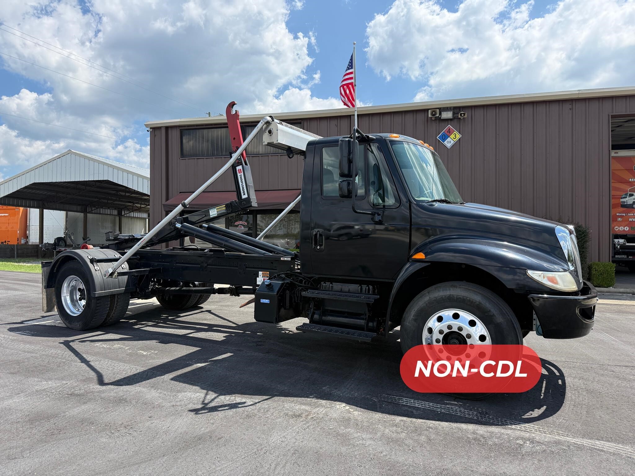 2018 INTERNATIONAL DURASTAR 4300 in Wilmington, NC