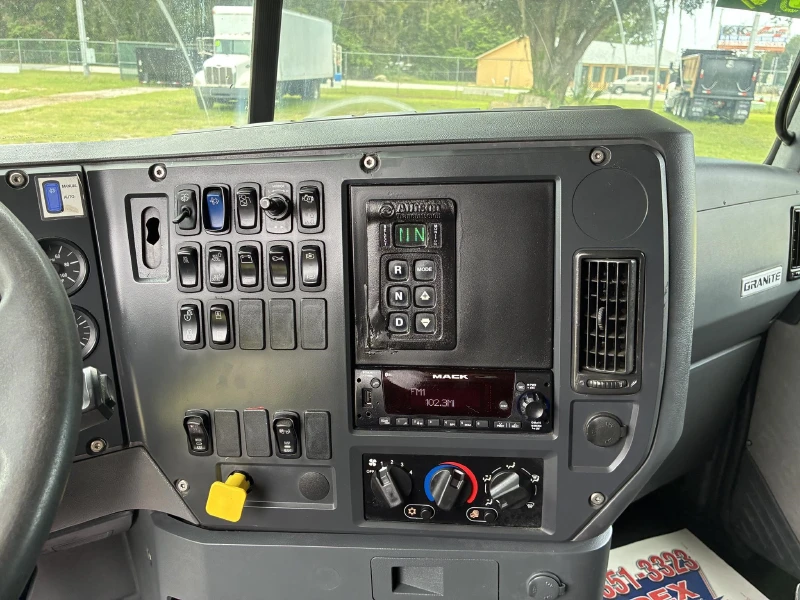 2015 MACK GRANITE GU713